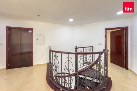 Apartamento en alquiler en Dubai, EAU 4 dormitorios, 317.2 m2 № 661707 - foto 14