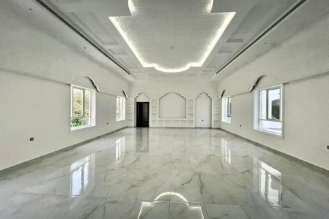 Vila u gradu Al Barsha, Dubai, UAE 7 spavaće sobe, 1483.43 m2 Br. 728293 - Slika 4