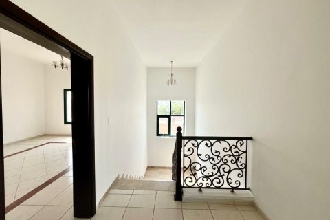 Al Barsha, Dubai, UAE의 판매용 빌라 침실 4개, 1394.43제곱미터 번호 728296 - 사진 23