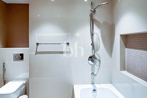 Apartament në Downtown Dubai (Downtown Burj Dubai), Dubai, Emiratet e Bashkuara Arabe 1 dhomë gjumi, 87.24 m2. № 749593 - Foto 13