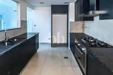 Huoneisto Jumeirah Islands, Dubai, Arabiemiraatit 3 makuuhuonetta, 251.79 m2 № 749590 - kuva 18