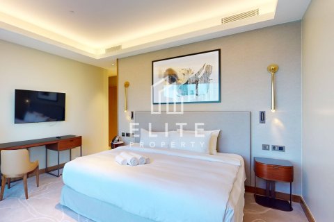 Apartment in Dubai, UAE 3 bedrooms, 155 sq.m. № 736186 - photo 17