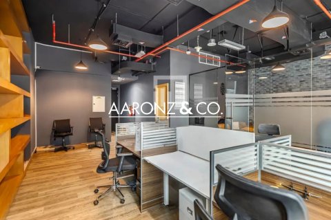 Zyrë në Business Bay, Dubai, Emiratet e Bashkuara Arabe 70 m2. № 678829 - Foto 4