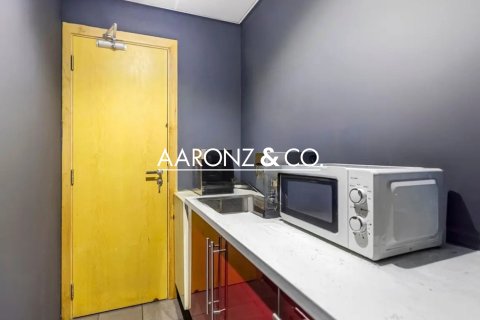 Zyrë në Business Bay, Dubai, Emiratet e Bashkuara Arabe 70 m2. № 678829 - Foto 10