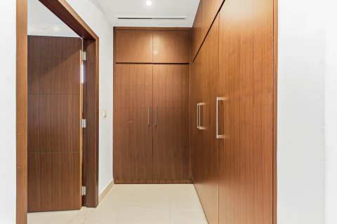 Appartement te huur in The Hills, Dubai, VAE 3 slaapkamers, 165.55 vr.m., nr 750388 - foto 14