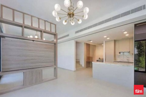 Rijtjeshuis te huur in Dubai, VAE 3 slaapkamers, 180 vr.m., nr 697051 - foto 2