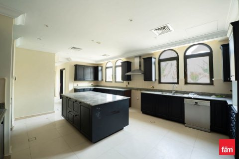 Vila v Palm Jumeirah, Dubai, SAE 6 ložnice, 1241.7 m² Č.: 697055 - fotografie 4