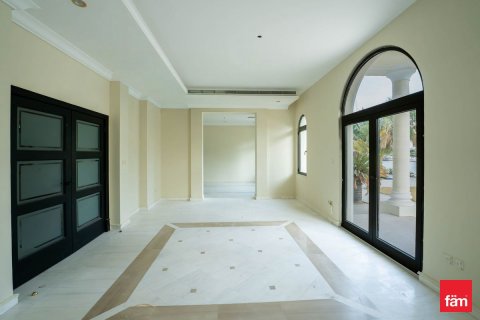 Vila v Palm Jumeirah, Dubai, SAE 6 ložnice, 1241.7 m² Č.: 697055 - fotografie 3