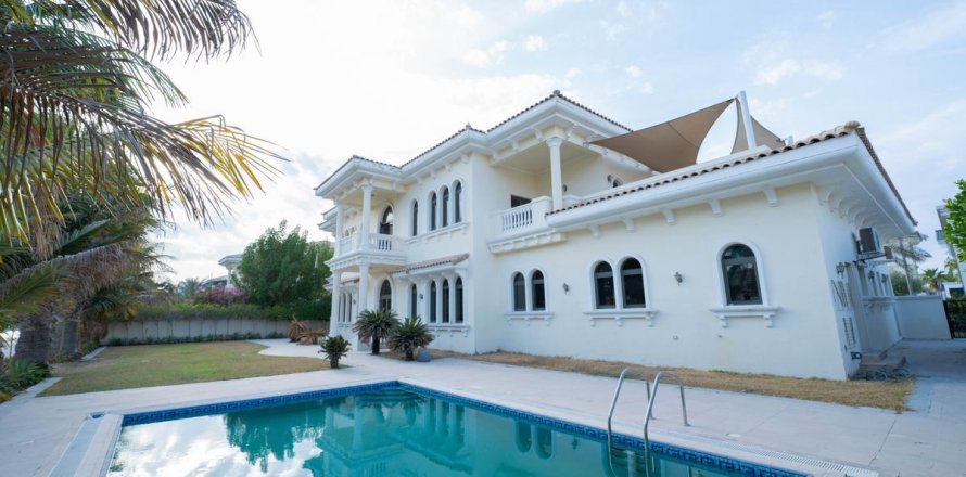 Вілла в Пальма Джумейра, Дубай, ОАЕ 6 спалень, 1241.7м2 № 697055