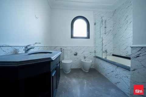 Vila v Palm Jumeirah, Dubai, SAE 6 ložnice, 1241.7 m² Č.: 697055 - fotografie 28