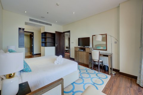 Apartman u gradu Palm Jumeirah, Dubai, UAE 2 spavaće sobe, 165 m2 Br. 696245 - Slika 12