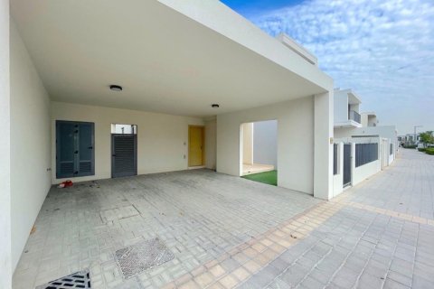 Villa para arrendamento em Dubai Hills Estate, Dubai, EAU 4 quartos, 327.3 m2 № 751111 - foto 3