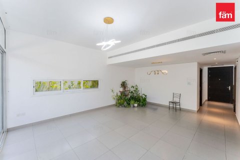 Townhouse in Dubai, UAE 3 bedrooms, 305 sq.m. № 751192
