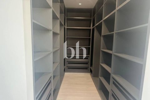 Vila v Tilal City, Sharjah, SAE 4 spálne, 445 m2 č. 642892 - Fotografia 4