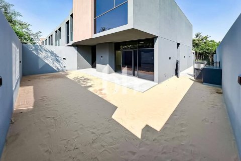 Radhus till försäljning i Tilal City, Sharjah, UAE 4 sovrum, 293 kvm Nr. 642895 - fotografi 2