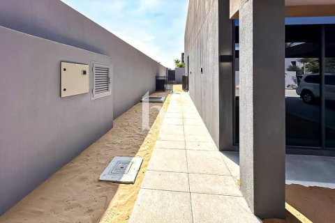 Radhus till försäljning i Tilal City, Sharjah, UAE 4 sovrum, 293 kvm Nr. 642895 - fotografi 4