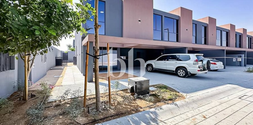 Tilal City, Sharjah, UAE의 타운하우스 침실 4개, 293제곱미터 번호 642895
