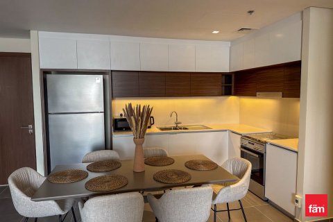 Apartment in Dubai, UAE 2 bedrooms, 97 sq.m. № 644821 - photo 6