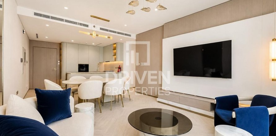 Apartment in Dubai, UAE 2 bedrooms, 170.76 sq.m. № 742669