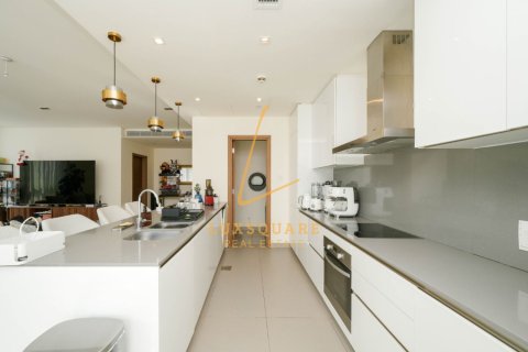 Al Wasl, Dubai, BAE’de kiralık daire 3 yatak odası, 204 m&sup2; No 686657 - fotoğraf 6