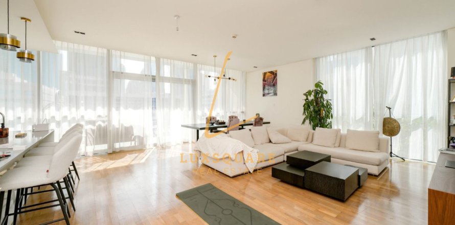 Al Wasl, Dubai, BAE’de daire 3 yatak odası, 204 m&sup2; No 686657