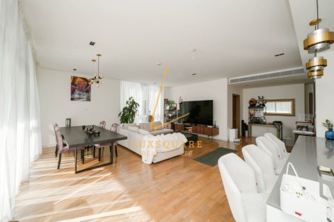 Al Wasl, Dubai, BAE’de kiralık daire 3 yatak odası, 204 m&sup2; No 686657 - fotoğraf 5