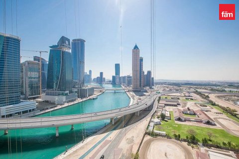 Appartamento in affitto a Business Bay, Dubai, EAU 2 camere da letto, 127.1 mq. № 760357 - foto 11