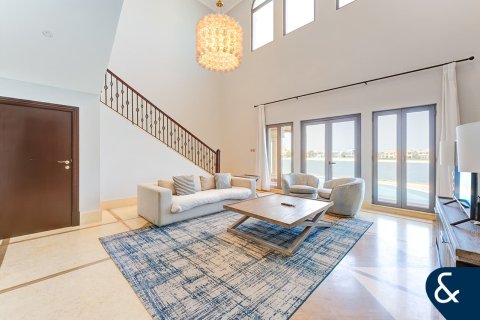 Vila v Palm Jumeirah, Dubai, SAE 7 ložnice, 1245 m² Č.: 668236 - fotografie 10