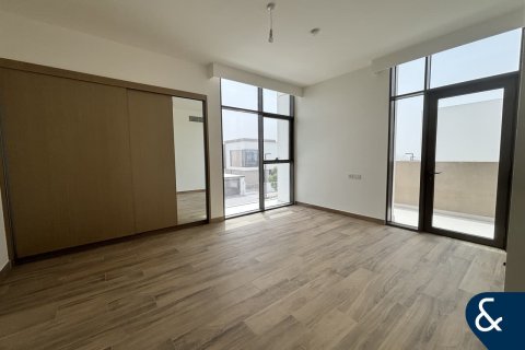 Vilë në Al Furjan, Dubai, Emiratet e Bashkuara Arabe 4 dhoma gjumi, 588 m2. № 668237 - Foto 12