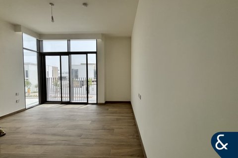 Vilë në Al Furjan, Dubai, Emiratet e Bashkuara Arabe 4 dhoma gjumi, 588 m2. № 668237 - Foto 14