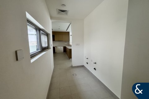 Vilë në Al Furjan, Dubai, Emiratet e Bashkuara Arabe 4 dhoma gjumi, 588 m2. № 668237 - Foto 16