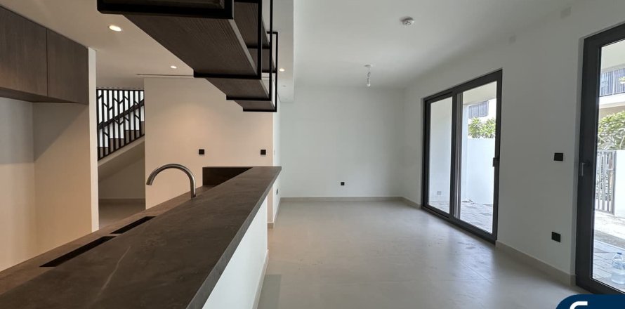 Tilal Al Ghaf, Dubai, संयुक्त अरब अमीरात में विला, 3 बेडरूम, 201 वर्ग मीटर, संख्या 668234