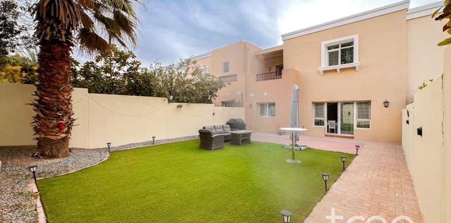 Vila v Arabian Ranches, Dubai, SAE 3 spálne, 228.17 m2 č. 739340