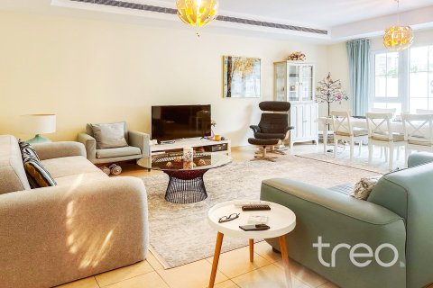 Vila v Arabian Ranches, Dubai, SAE 3 spálne, 228.17 m2 č. 739340 - Fotografia 3