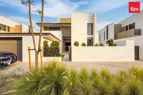 Villa te huur in Al Furjan, Dubai, VAE 4 slaapkamers, 586.5 vr.m., nr 634758 - foto 28