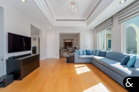 Dubai Sports City、Dubai、UAE にあるヴィラ販売中 6ベッドルーム、760 m2、No698044 - 写真 6