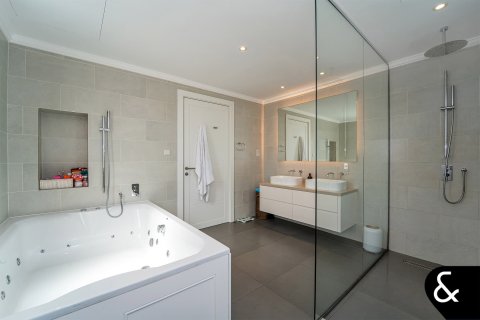 Dubai Sports City、Dubai、UAE にあるヴィラ販売中 6ベッドルーム、760 m2、No698044 - 写真 13