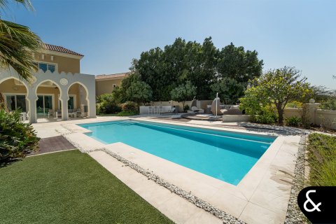 Dubai Sports City、Dubai、UAE にあるヴィラ販売中 6ベッドルーム、760 m2、No698044 - 写真 25