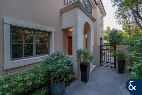 Jumeirah Golf Estates, Dubai, संयुक्त अरब अमीरात में विला, 4 बेडरूम, 357 वर्ग मीटर, संख्या 698043 - फ़ोटो 19