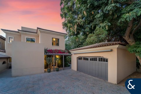 Jumeirah Golf Estates, Dubai, संयुक्त अरब अमीरात में विला, 4 बेडरूम, 357 वर्ग मीटर, संख्या 698043 - फ़ोटो 5