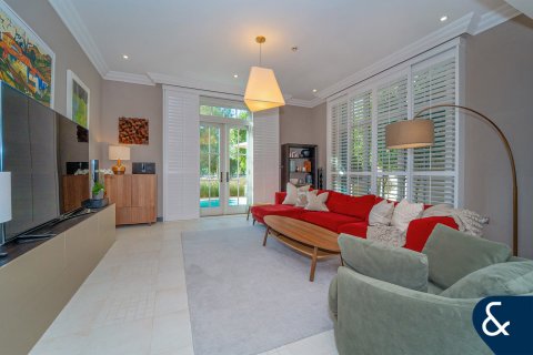 Jumeirah Golf Estates, Dubai, संयुक्त अरब अमीरात में विला, 4 बेडरूम, 357 वर्ग मीटर, संख्या 698043 - फ़ोटो 6