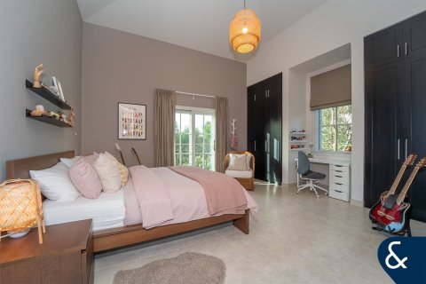 Jumeirah Golf Estates, Dubai, संयुक्त अरब अमीरात में विला, 4 बेडरूम, 357 वर्ग मीटर, संख्या 698043 - फ़ोटो 13