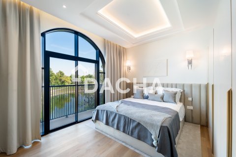 Villa in Jumeirah Islands, Dubai, UAE 4 bedrooms, 550 sq.m. № 719172 - photo 17