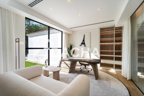 Villa in Jumeirah Islands, Dubai, UAE 4 bedrooms, 550 sq.m. № 719172 - photo 25