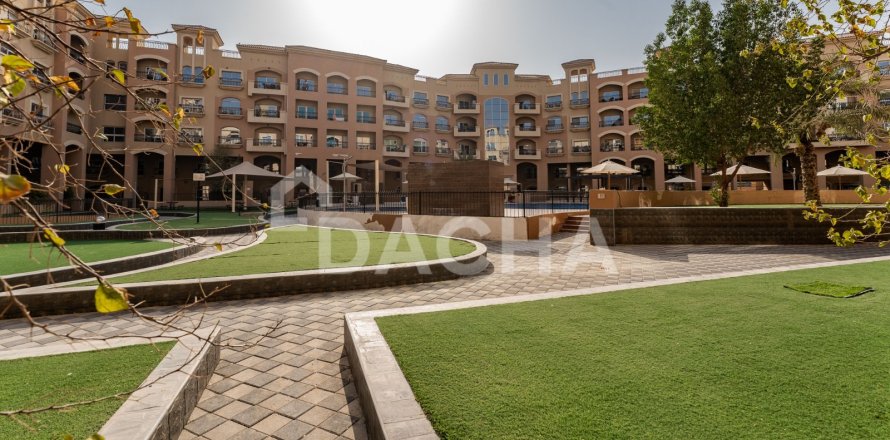 טאונהאוס ב Jumeirah Village Circle, Dubai, איחוד האמירויות 3 חדרי שינה, 262 מ"ר מספר 763174