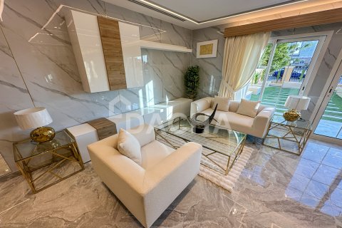 Stadthaus zum Verkauf in Jumeirah Village Triangle, Dubai, VAE 2 Schlafzimmer, 152 m2 Nr. 763175 - Foto 3