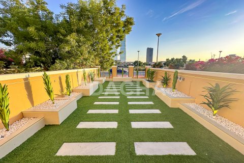 Stadthaus zum Verkauf in Jumeirah Village Triangle, Dubai, VAE 2 Schlafzimmer, 152 m2 Nr. 763175 - Foto 23
