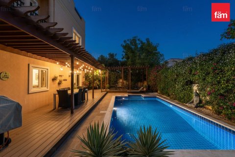 Зняти в оренду віллу в Дубай, ОАЕ 5 спалень, 593.9м2, № 678215 - фото 27