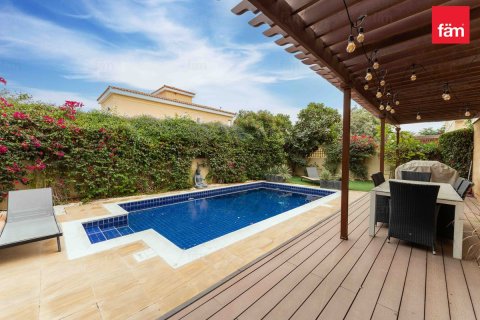 Зняти в оренду віллу в Дубай, ОАЕ 5 спалень, 593.9м2, № 678215 - фото 22