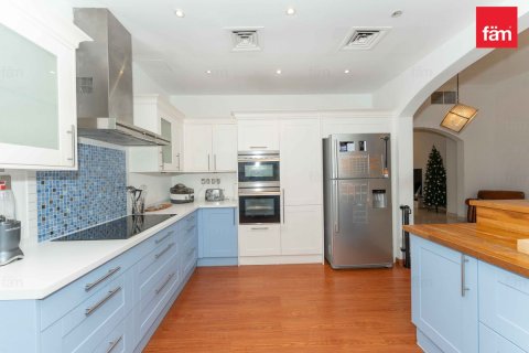 Зняти в оренду віллу в Дубай, ОАЕ 5 спалень, 593.9м2, № 678215 - фото 9